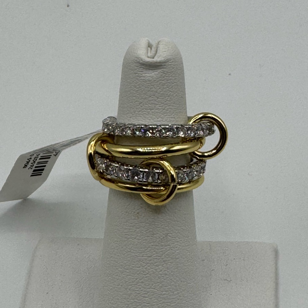 18k Interlocked Stacking Ring - Picture 11 of 12